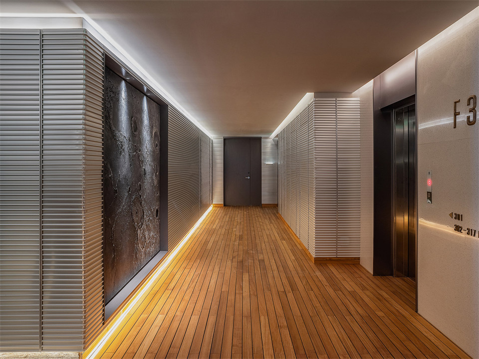 未来感十足的工业风酒店装修设计——YIN Hotel(图3)