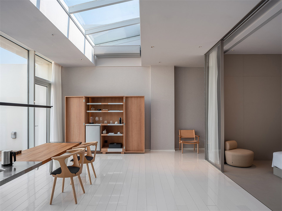 未来感十足的工业风酒店装修设计——YIN Hotel(图6)