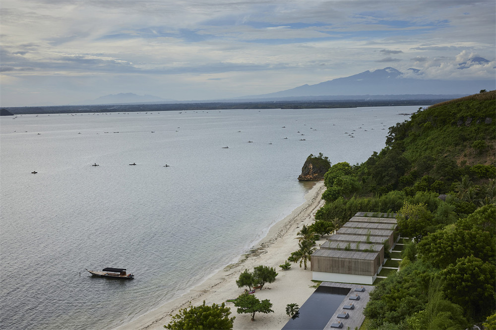 现代环保自然的Innit Lombok海滨酒店装修设计方案(图1)