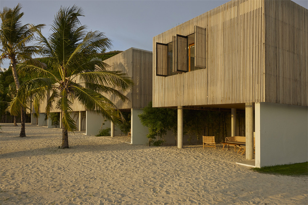 现代环保自然的Innit Lombok海滨酒店装修设计方案(图2)